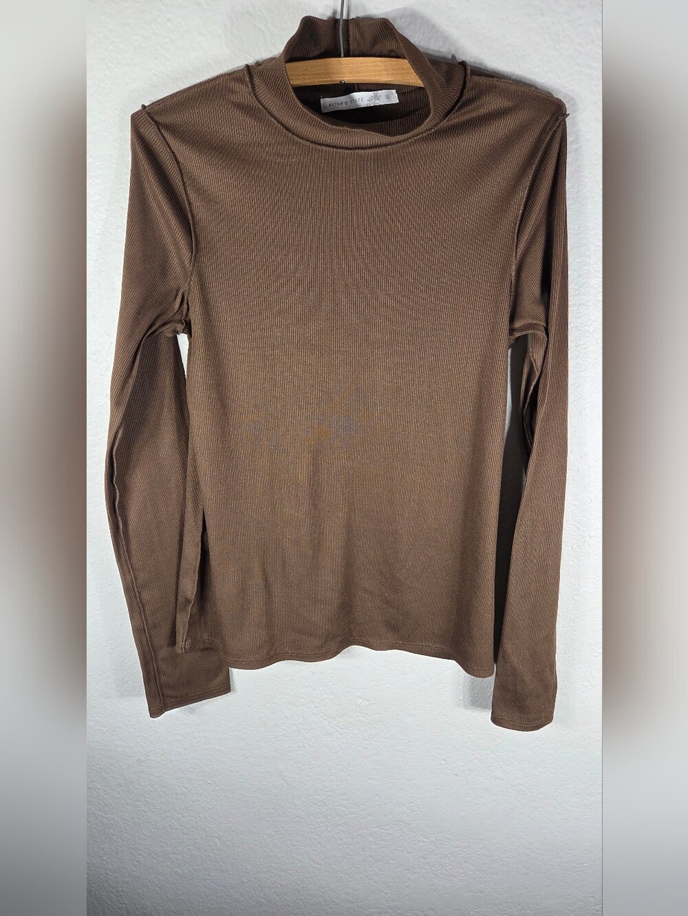 Altar'd State Ribbed Turtleneck Long Sleeve Inside-out Top Brown Size L Women